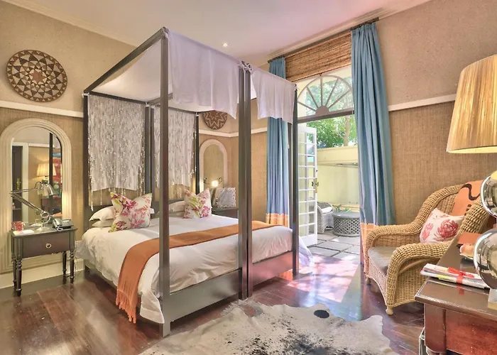 Hout Bay Manor